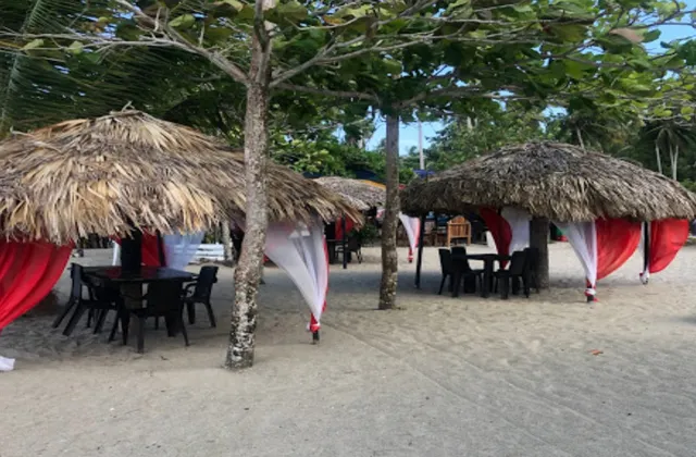 Playa Rogelio Villa Magante Restaurante